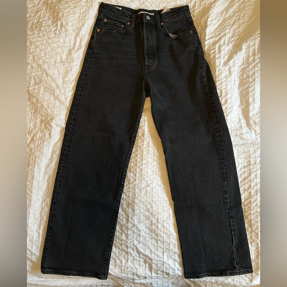 Black Levi’s Ribcage Straight Jeans